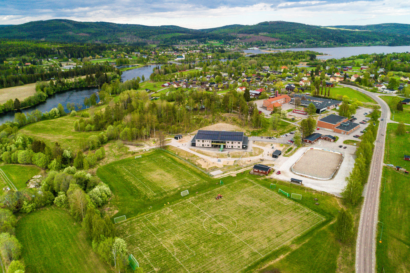 Skola och idrottsplats i Stöde